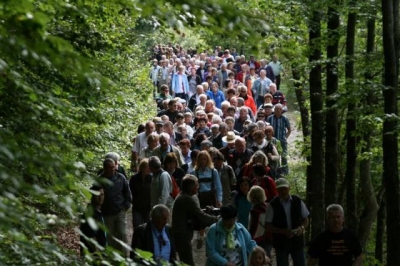 Mehr als 1.000 begeisterte Wanderer folgen der Einladung von S&M